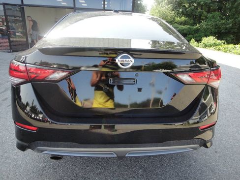 Used 2021 Nissan Sentra SR FWD image 5