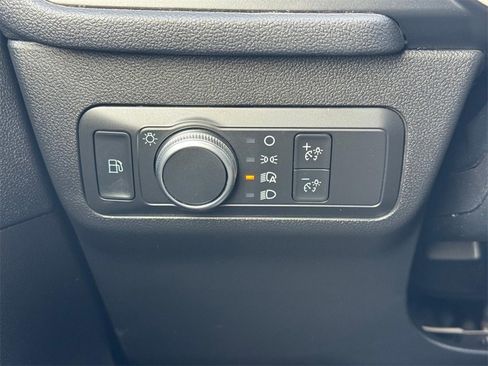 Used 2022 Ford Escape SE image 21