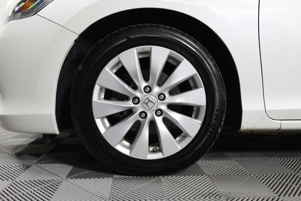 Used 2013 Honda Accord EX-L image 9