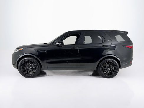 Used 2025 Land Rover Discovery S AWD/4WD image 2