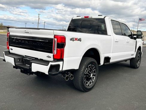 Used 2025 Ford F250 Platinum image 10