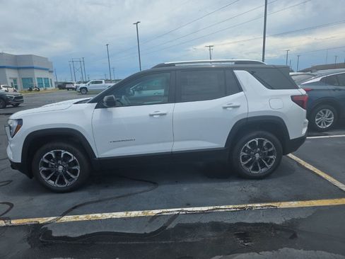 New 2026 GMC Terrain Elevation w/ Elevation Premium Package FWD image 8