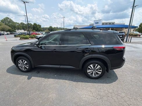 Used 2026 Nissan Pathfinder SL FWD image 45