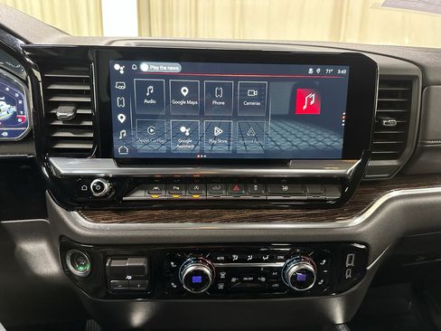 Certified 2023 GMC Sierra 1500 Elevation w/ Elevation Premium Package image 32