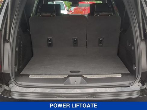 New 2025 GMC Yukon XL Denali Ultimate AWD/4WD image 5