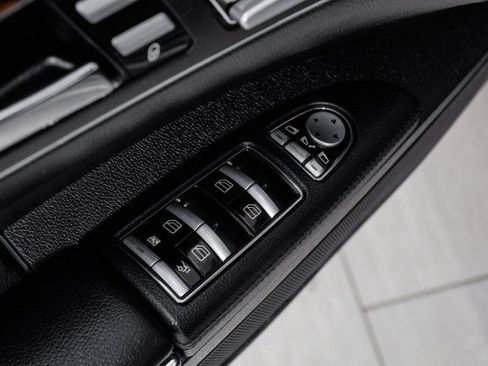 Used 2013 Mercedes-Benz S 550 4MATIC image 52