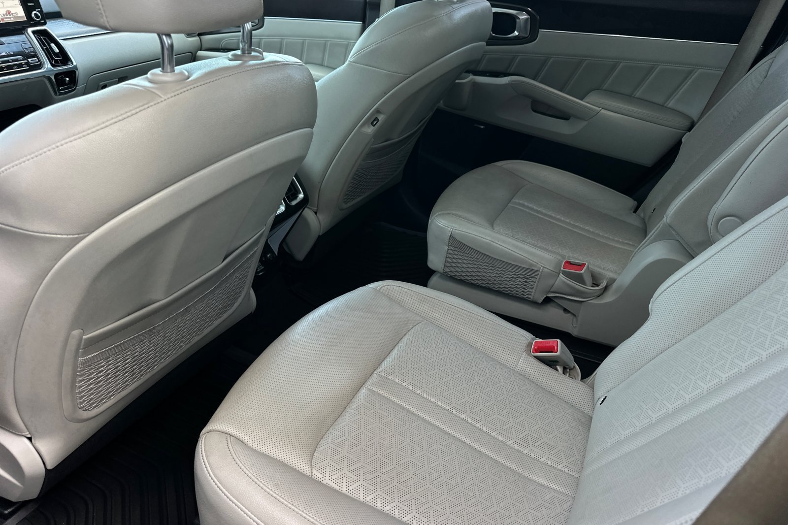 Used 2023 Kia Sorento SX Prestige w/ Panoramic Sunroof Package AWD/4WD image 14