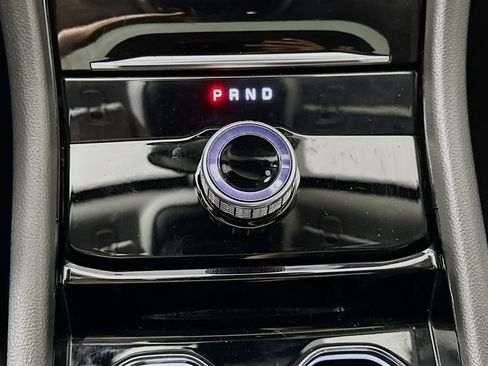 Used 2023 Jeep Grand Cherokee L Limited w/ Black Appearance Package RWD image 25