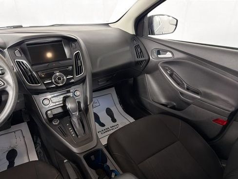 Used 2017 Ford Focus SEL image 22