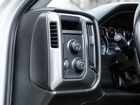 Used 2018 Chevrolet Silverado 1500 LT w/ Texas Edition AWD/4WD image 39