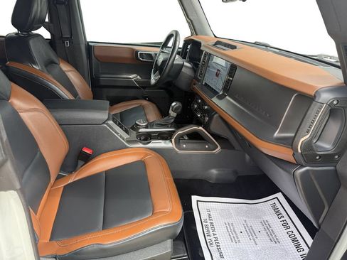 Used 2024 Ford Bronco Outer Banks AWD/4WD image 16