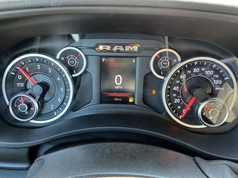 New 2026 RAM 2500 Big Horn AWD/4WD image 15