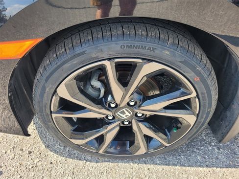 Used 2020 Honda Civic Sport image 18