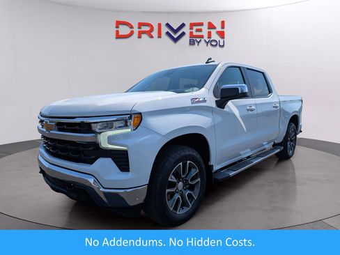 Used 2023 Chevrolet Silverado 1500 LT image 1