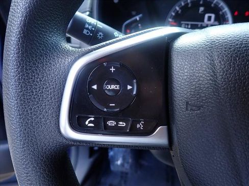 Used 2018 Honda CR-V LX image 15