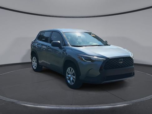 Certified 2024 Toyota Corolla Cross L FWD image 2