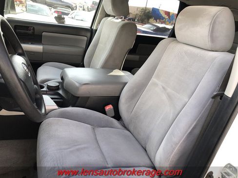 Used 2008 Toyota Sequoia SR5 RWD image 12