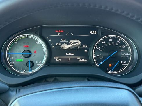 Used 2021 Toyota Venza XLE w/ Softex Package AWD/4WD image 14