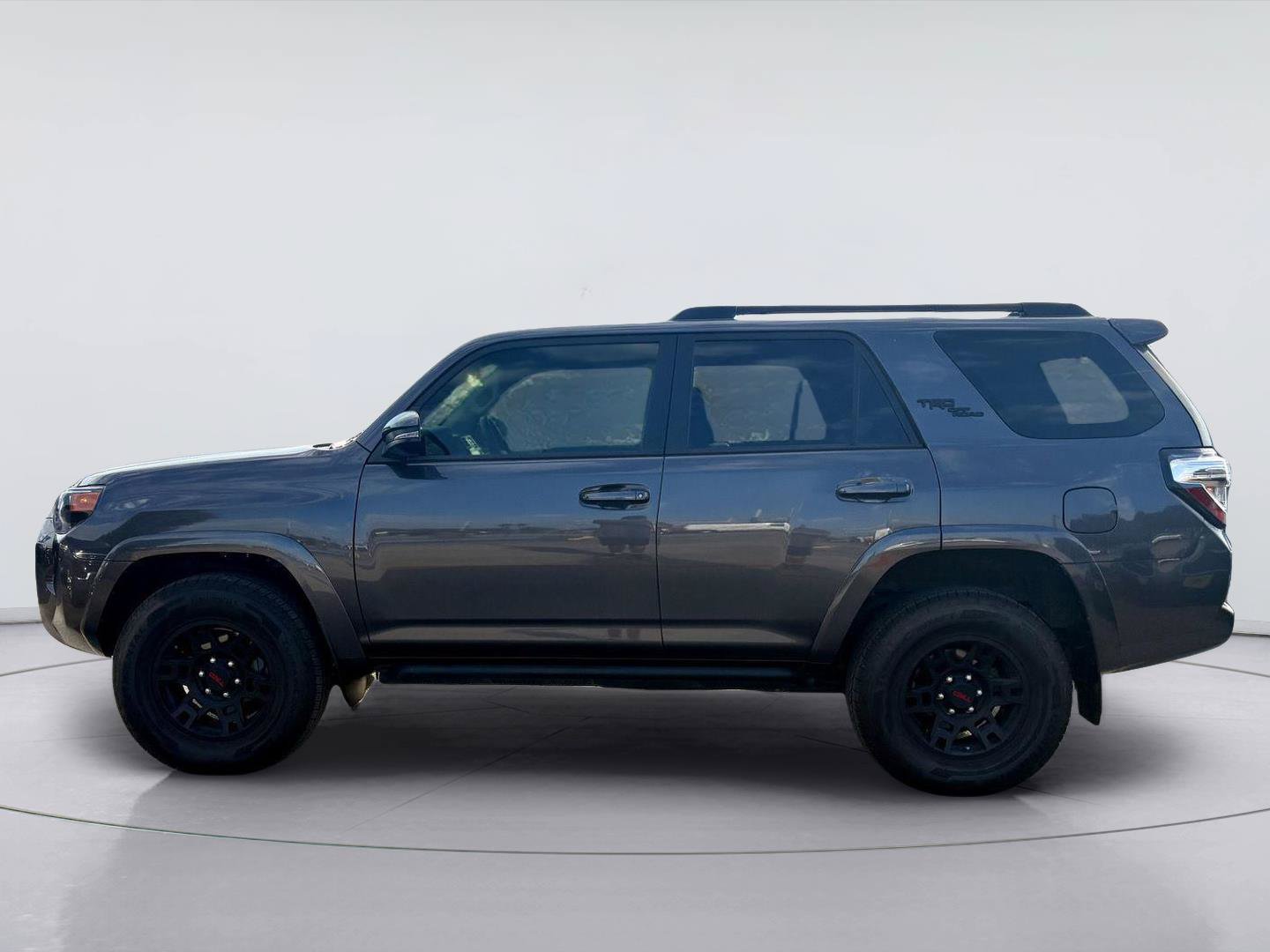 Used 2022 Toyota 4Runner TRD Off-Road Premium AWD/4WD image 4