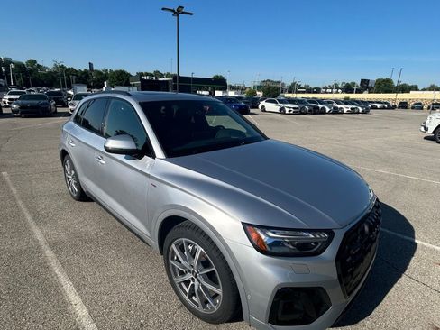 Used 2023 Audi Q5 e Prestige AWD/4WD image 14