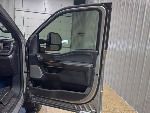 Used 2024 Ford F250 Platinum AWD/4WD image 21