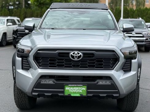 Used 2024 Toyota Tacoma TRD Off-Road AWD/4WD image 8