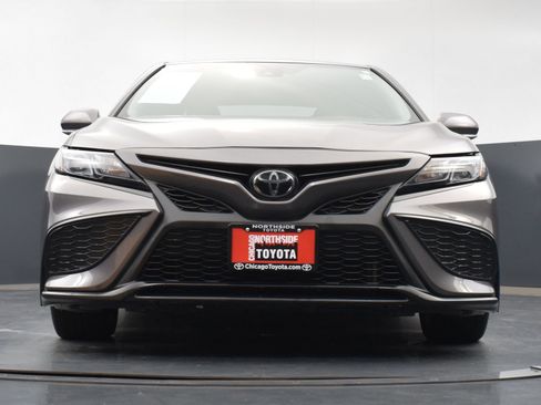 Used 2024 Toyota Camry SE image 30