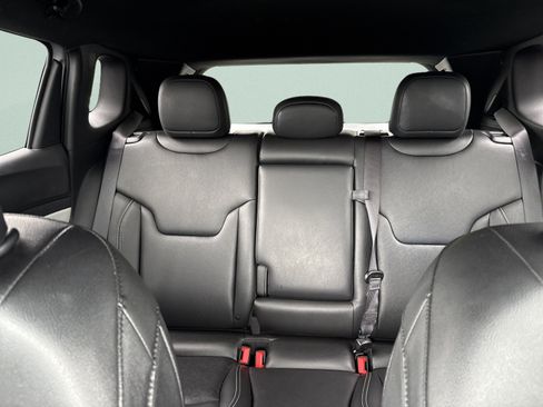Used 2025 Jeep Compass Limited AWD/4WD image 19