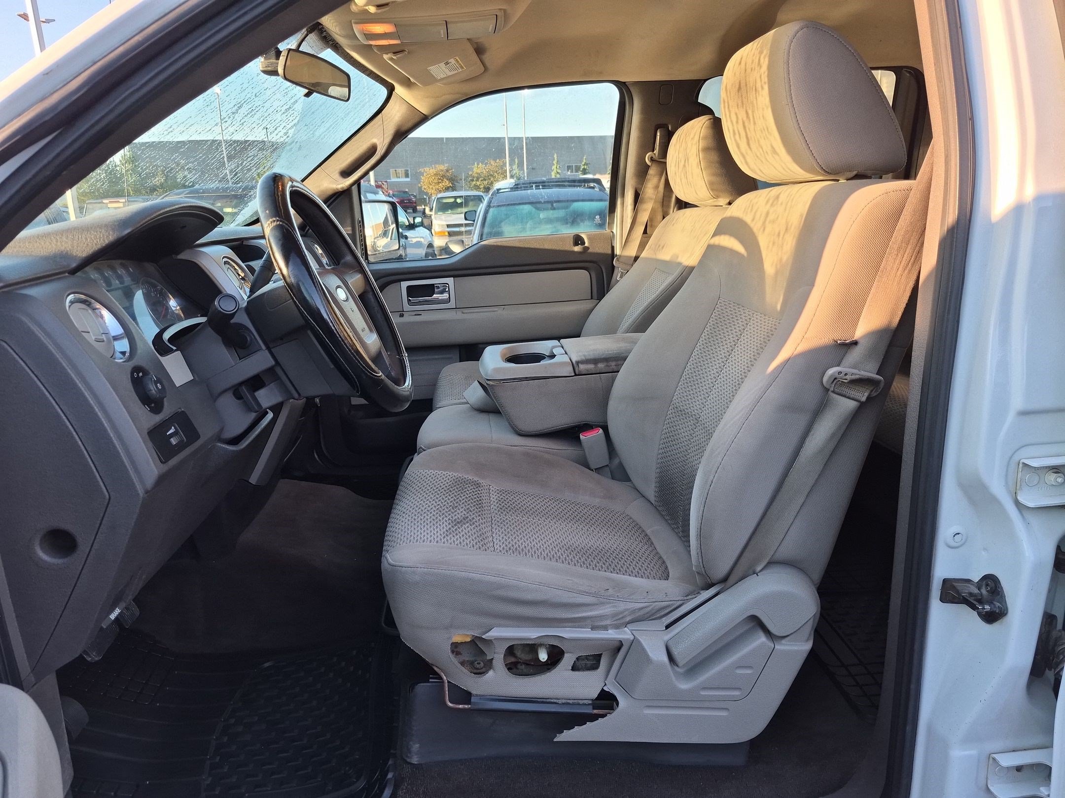 Used 2010 Ford F150 XLT AWD/4WD image 15