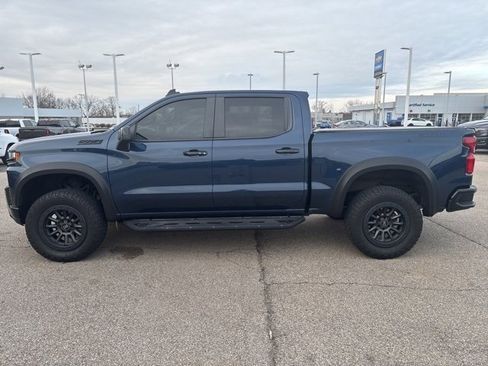 Used 2021 Chevrolet Silverado 1500 LT Trail Boss w/ Convenience Package II image 4