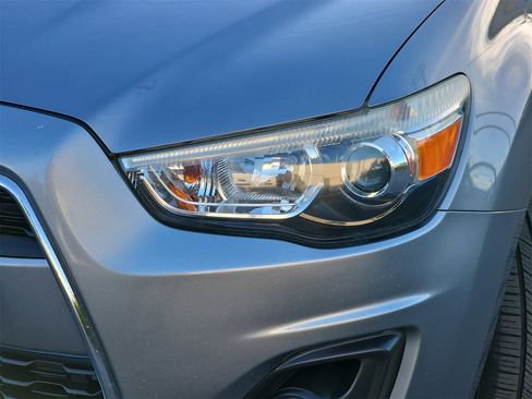 Used 2014 Mitsubishi Outlander Sport ES image 27