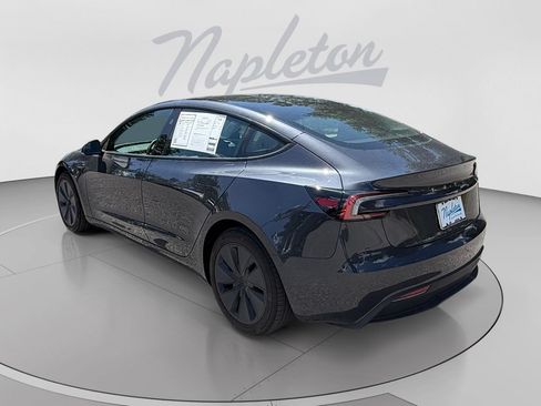 Used 2025 Tesla Model 3 Long Range RWD image 3