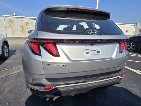 Used 2023 Hyundai Tucson SE AWD/4WD image 6
