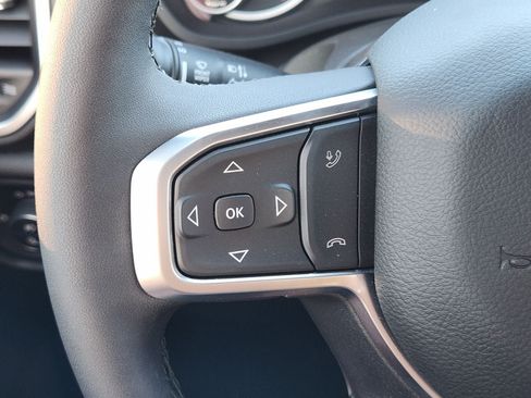 New 2025 RAM 2500 Big Horn AWD/4WD image 40