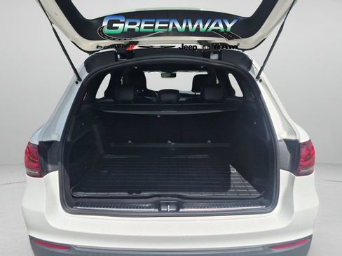 Used 2020 Mercedes-Benz GLC 300 4MATIC image 5