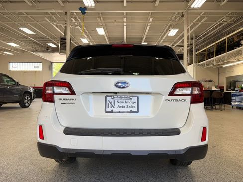 Used 2016 Subaru Outback 2.5i Limited image 12