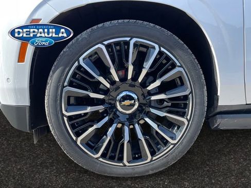 Used 2025 Chevrolet Tahoe High Country image 18