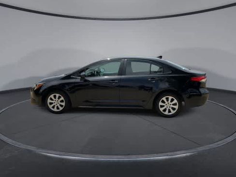 Used 2023 Toyota Corolla LE FWD image 9