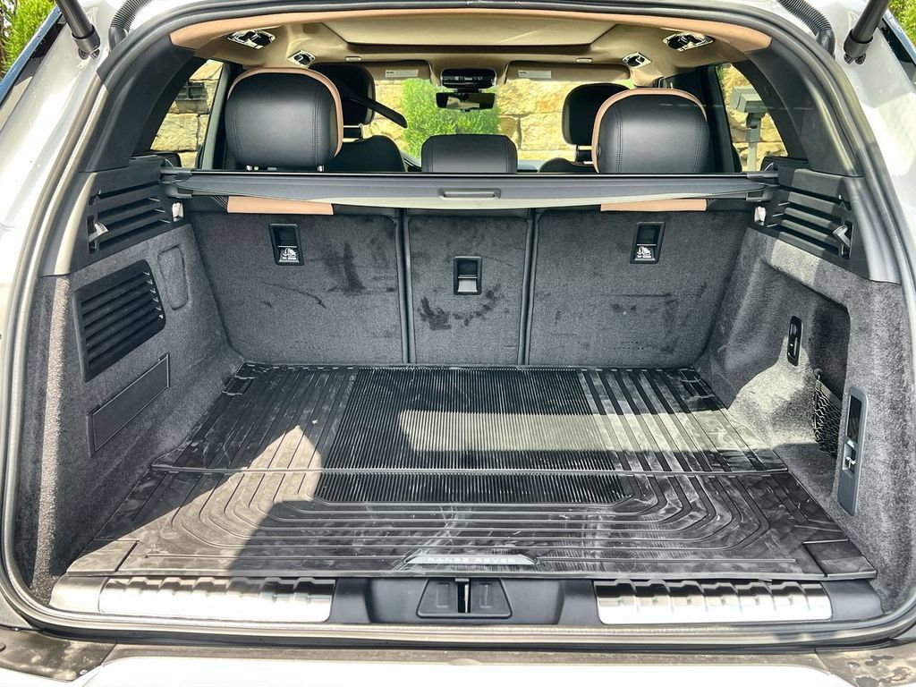 New 2026 Land Rover Range Rover Sport Dynamic SE AWD/4WD image 18