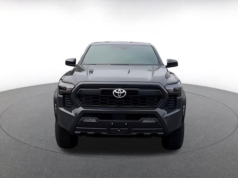Used 2025 Toyota Tacoma TRD Off-Road image 3