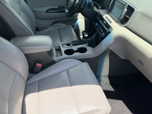 Used 2018 Kia Sportage SX FWD image 39