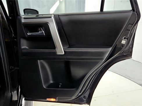 Certified 2018 Toyota 4Runner Limited image 16