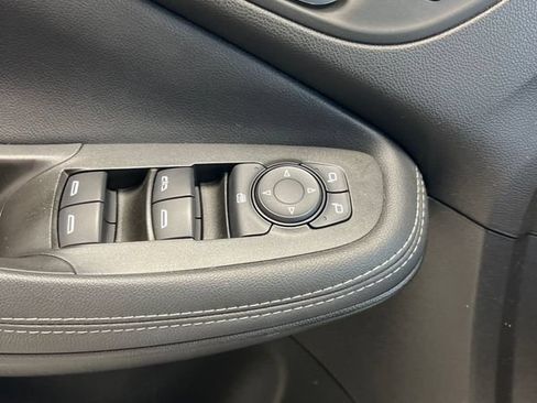 Used 2022 Buick Encore GX Select w/ Experience Buick Package AWD/4WD image 17