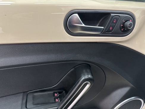 Used 2019 Volkswagen Beetle 2.0T Final Edition SEL image 21