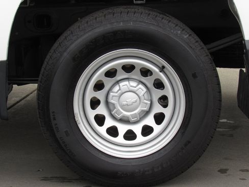 Used 2023 Chevrolet Silverado 1500 W/T w/ WT Value Package image 26