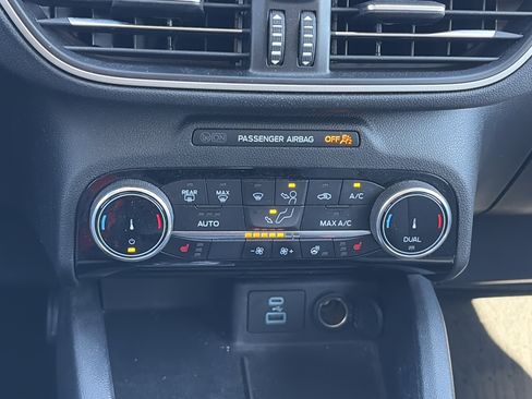 Used 2022 Ford Escape SE w/ Convenience Package image 33