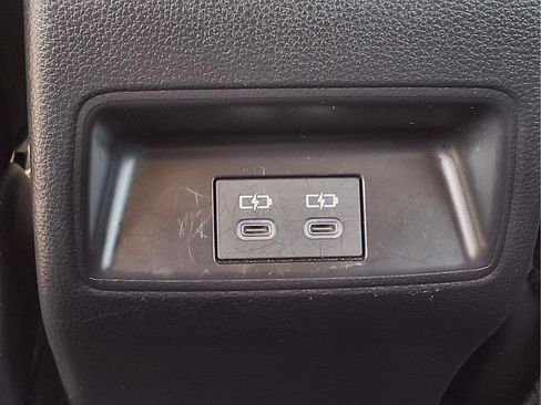 Used 2025 Toyota Corolla LE FWD image 11