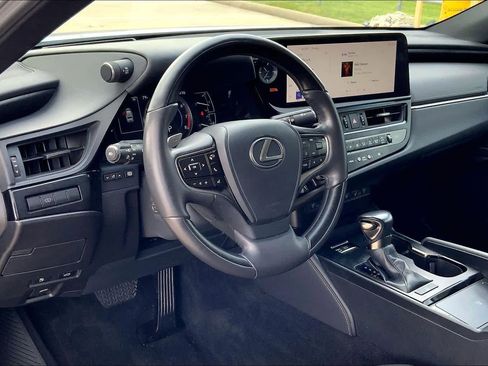 Used 2023 Lexus ES 350 w/ Protection Package (P2) image 18
