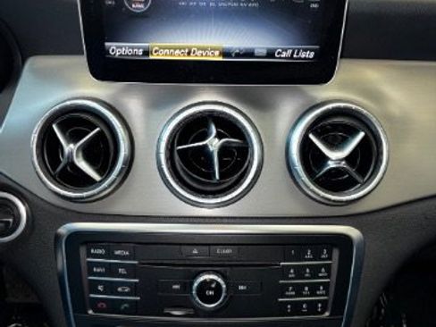 Used 2019 Mercedes-Benz CLA 250 image 27