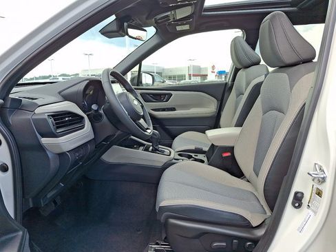 Used 2025 Subaru Forester Premium w/ Convenience Package #1 AWD/4WD image 13
